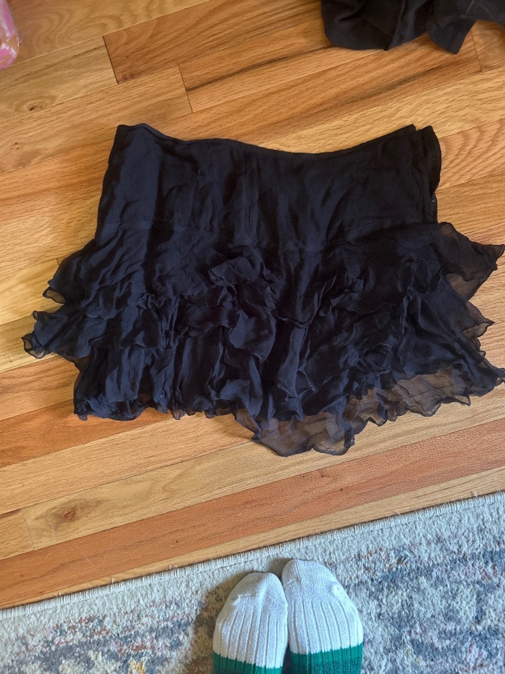 Y2k vintage fluttery Gucci skirt